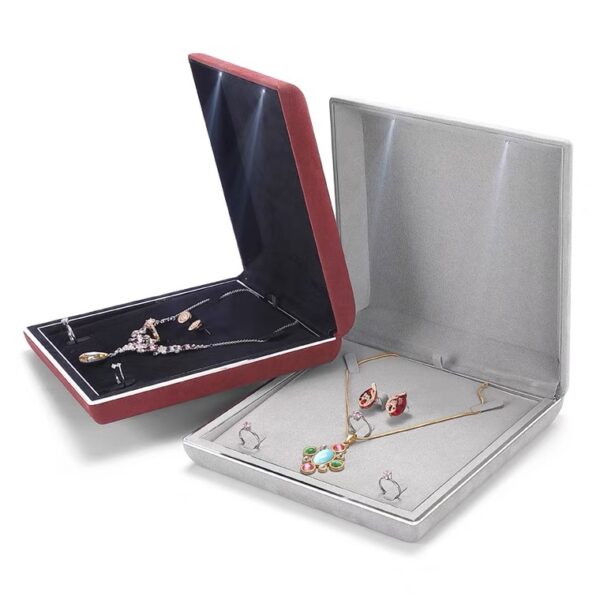 Velvet LED jewelry box edge design claret